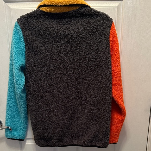 Dutch Bros Color-block Fleece Teddy Pullover with Pockets & 1/4 Snap Size Small - Picture 5 of 6